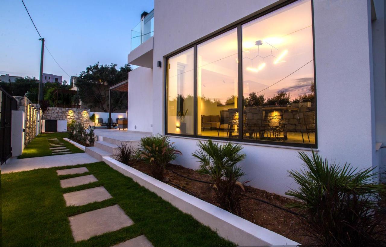 Avrilia Seaside Villa Heated Pool Almirida Eksteriør bilde