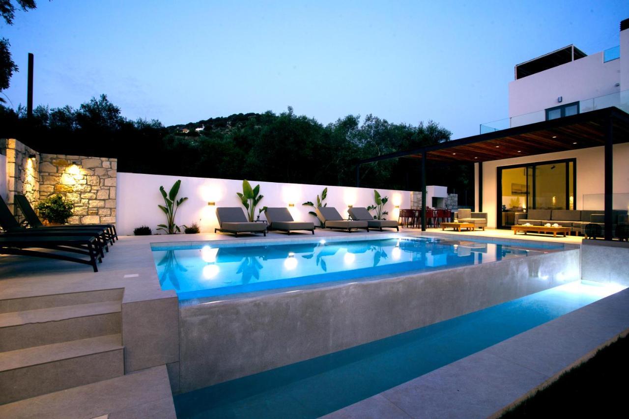 Avrilia Seaside Villa Heated Pool Almirida Eksteriør bilde