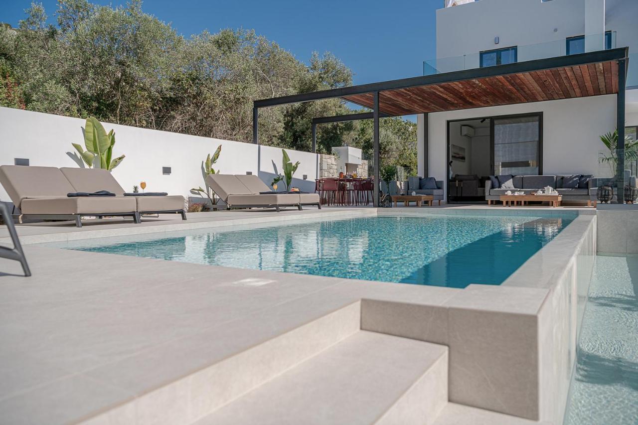 Avrilia Seaside Villa Heated Pool Almirida Eksteriør bilde